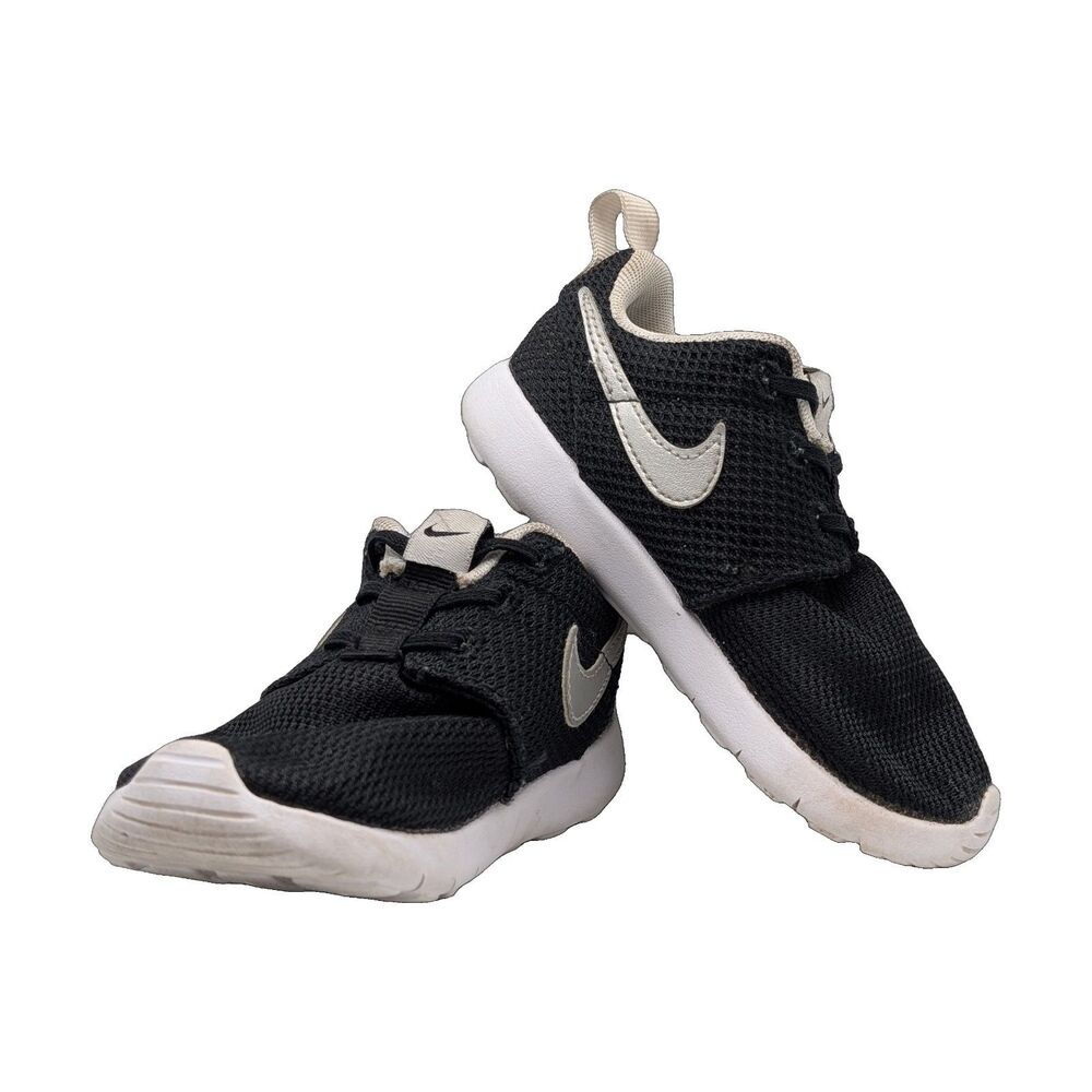 Nike Roshe One Toddler Sneakers Black White Size Toddler 8